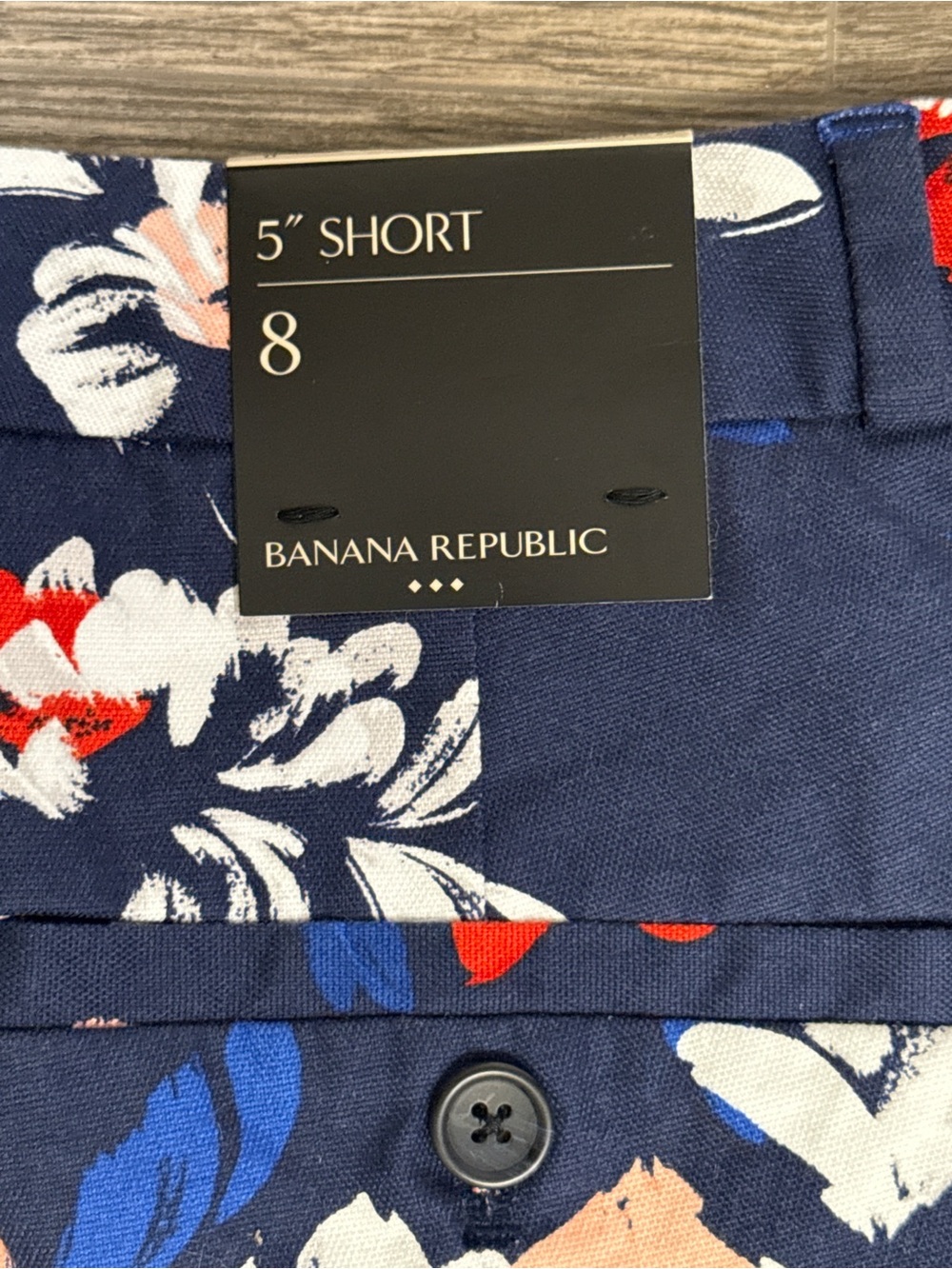 Banana Republic Navy Floral 5” Shorts Size 8 NWT - Picture 7 of 8